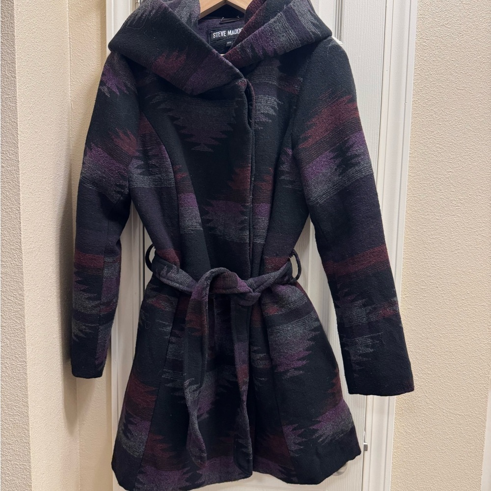 Steve Madden Women's Black and Purple Patterned Cape